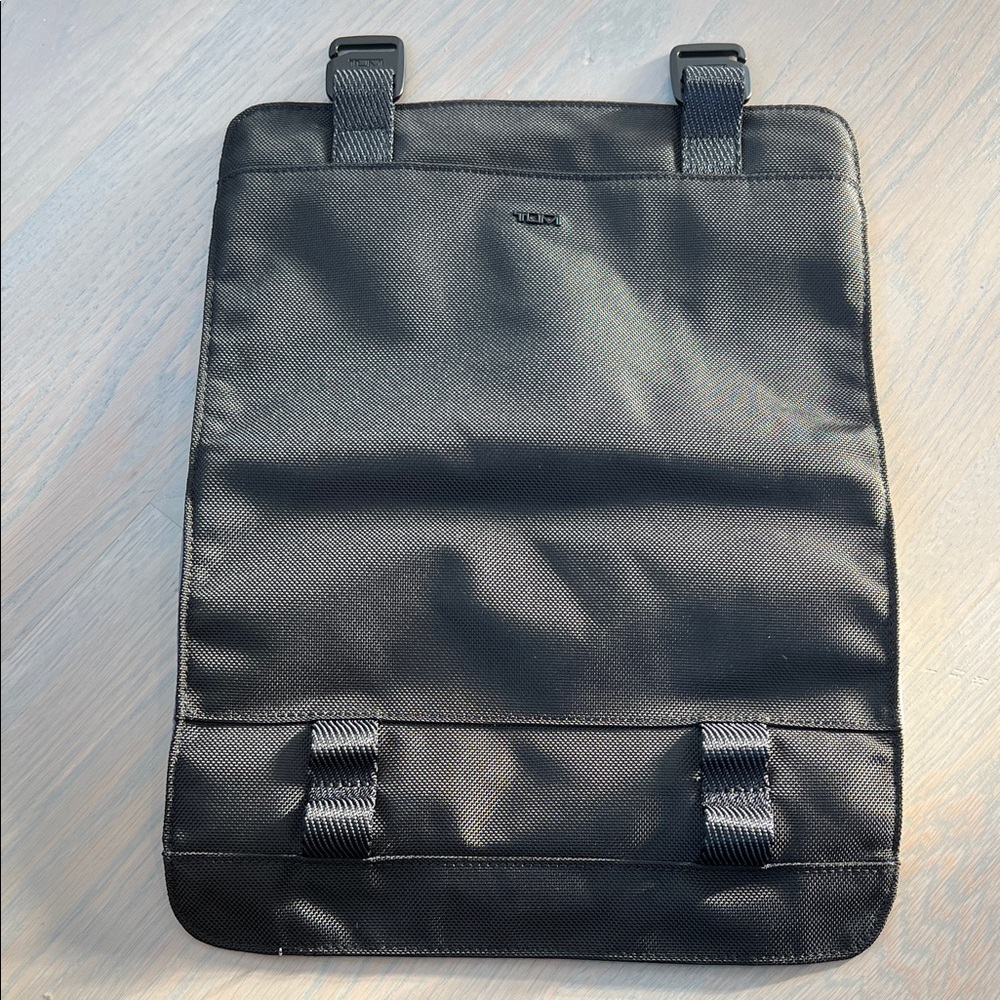 Tumi Men’s Black Backpack Attachment